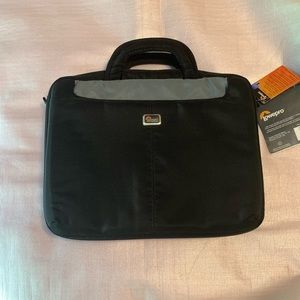 Lowepro computer laptop sleeve